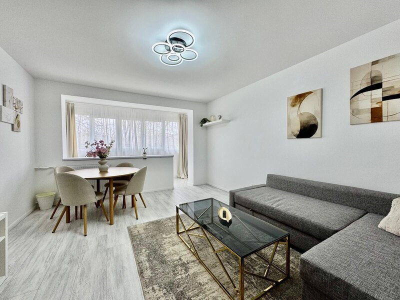 Bucurestii Noi, inchiriere garsoniera, mobilata si utilata modern.