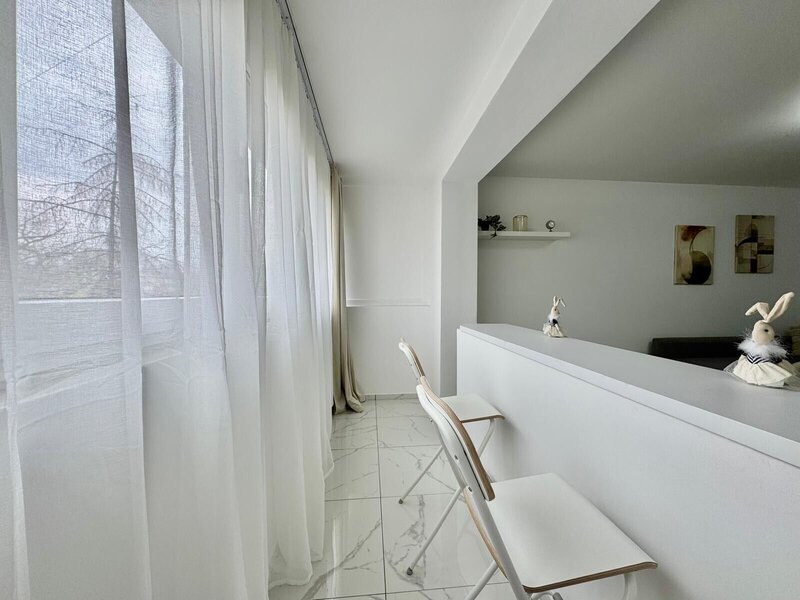 Bucurestii Noi, inchiriere garsoniera, mobilata si utilata modern.