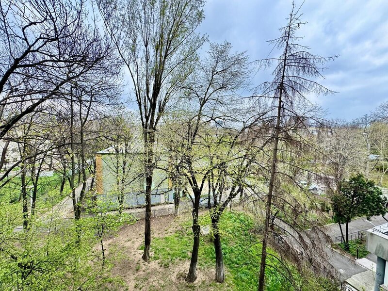 Bucurestii Noi, inchiriere garsoniera, mobilata si utilata modern.